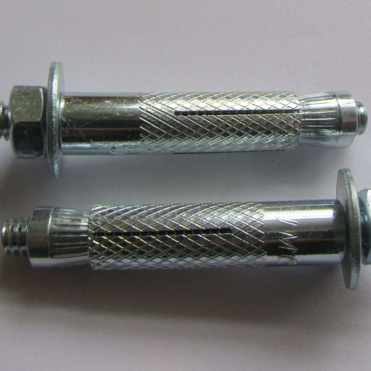10 Chumbador Cba com Prisioneiro Cromado 3/8x80, marca Foxmix - Foto Principal