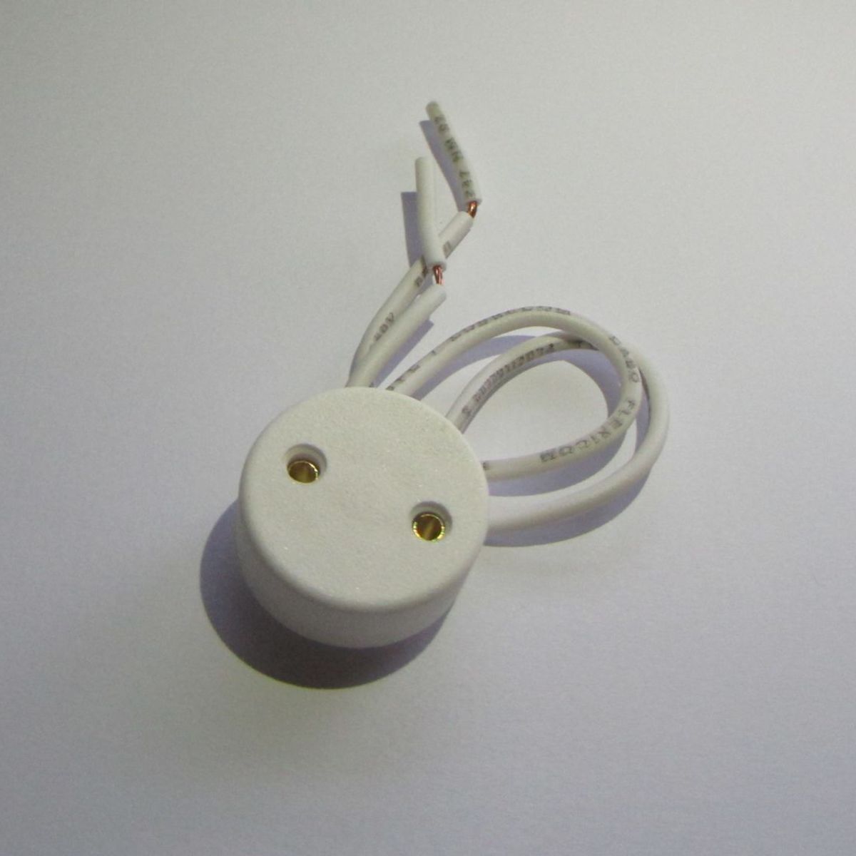 Soquete Com Rabicho Para Lampada T8 Com 2 Peças, marca Halux - Foto Principal