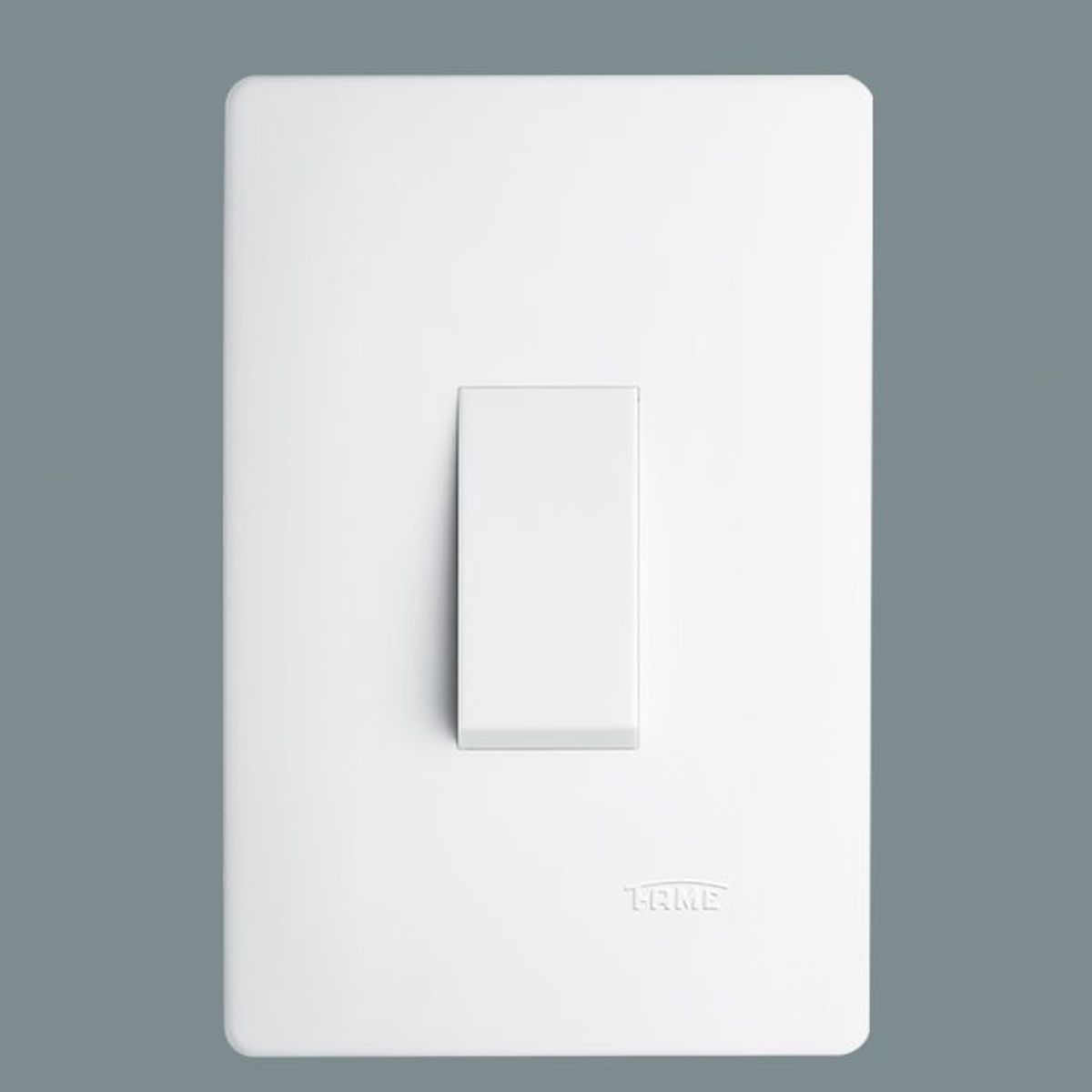 Conjunto Interruptor Simples 10A 250V Vertical Habitat com Placa e Suporte Branco, marca Fame - Foto Principal