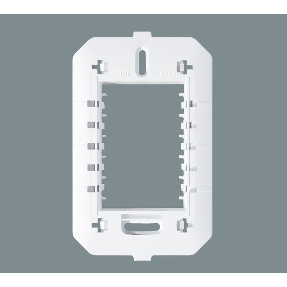 Suporte 4x2" para 3 Módulos Horizontais Elegance Branco, marca Fame - Foto Principal