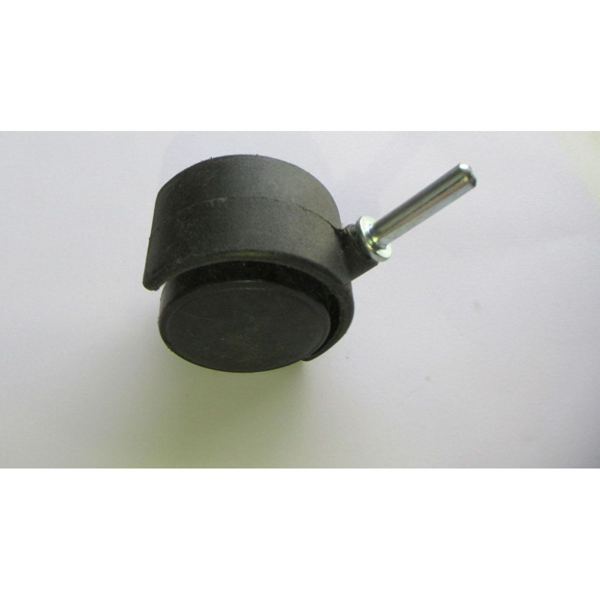Rodízio 50mm 45Kg Pino 7mm 1 Peça Preto, marca Foxmix - Foto Principal