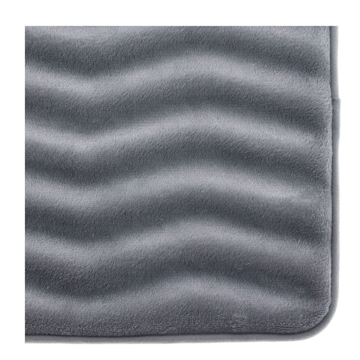 Tapete de Banheiro Zig Zag 43x61cm Grafite, marca Just Home Collection - Foto 2