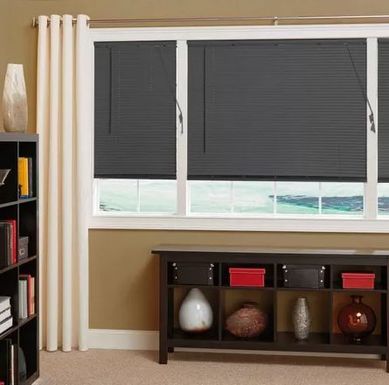 Persiana de PVC Off 120x130x2,5cm Chumbo