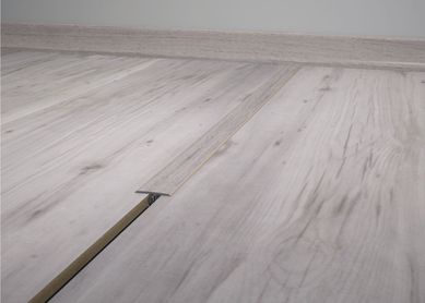 Perfil T 8 Pea com 1,80cm Madeirado