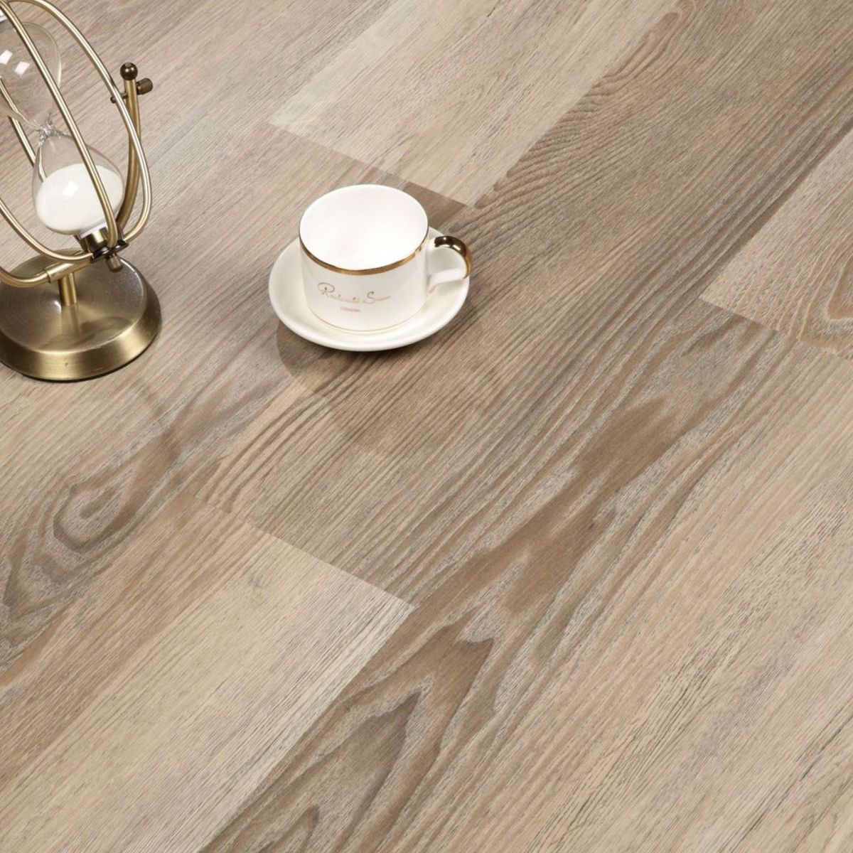 Piso Vinilico Lvt Cola Vintage Bege 2mm 15,7x94,2cm Caixa com 2,96m² Holztek, marca Holztek - Foto Principal