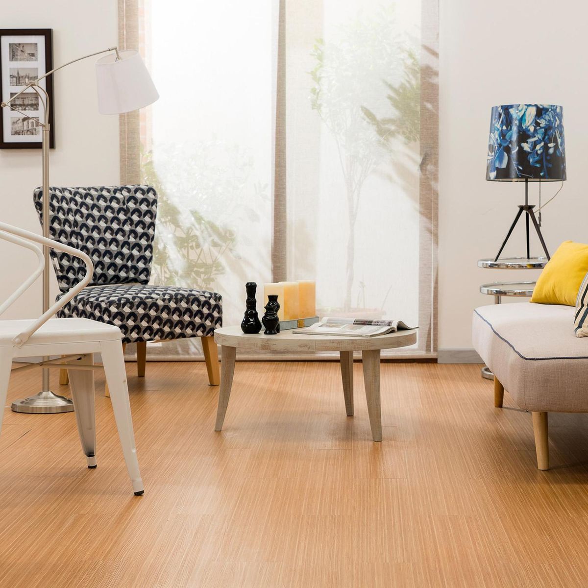 Piso Vinilico Lvt Cola Bambu Bege 2mm 15,7x94,2cm Caixa com 2,96m² Holztek, marca Holztek - Foto Principal