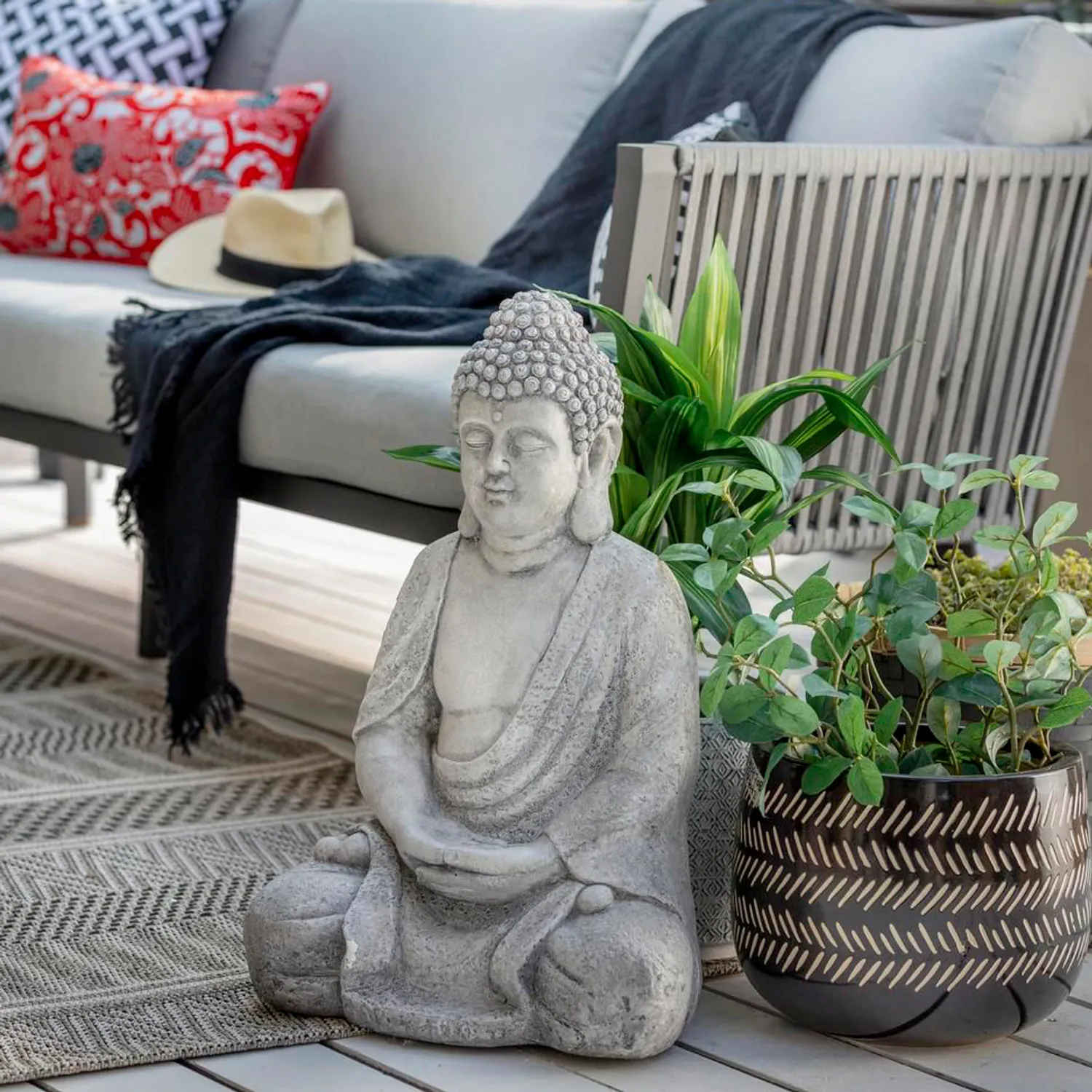 Buda Decorativo para Jardim 59cm Cinza Just Home Collection | Sodimac