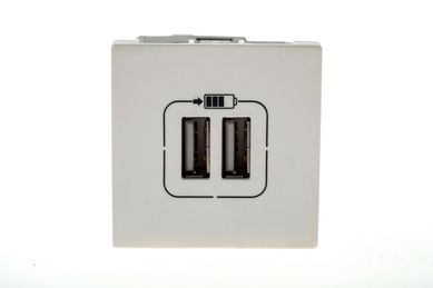 Mdulo Carregador Usb 2,6A Pialplus+ Branca Bivolt