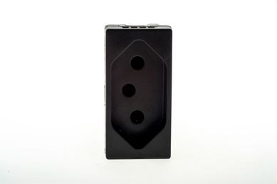mdulo Tomada 10A Pialplus+ Preto Bivolt