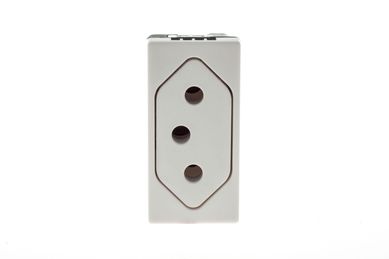 Mdulo Tomada 10A Pialplus+ Branca Bivolt