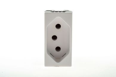 Mdulo Tomada 10A Pialplus+ Branca Bivolt