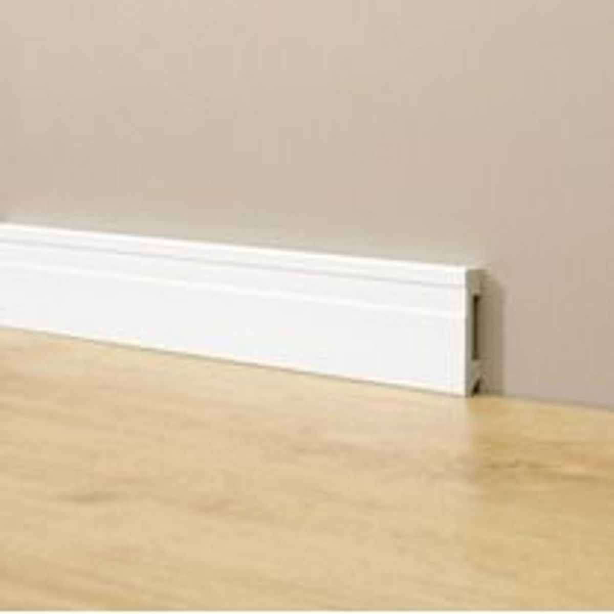 Rodapé Estilo Branco 70x2400x15mm, marca Eucatex - Foto Principal