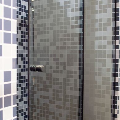 Box Fume 8mm 140x8x190cm Preto