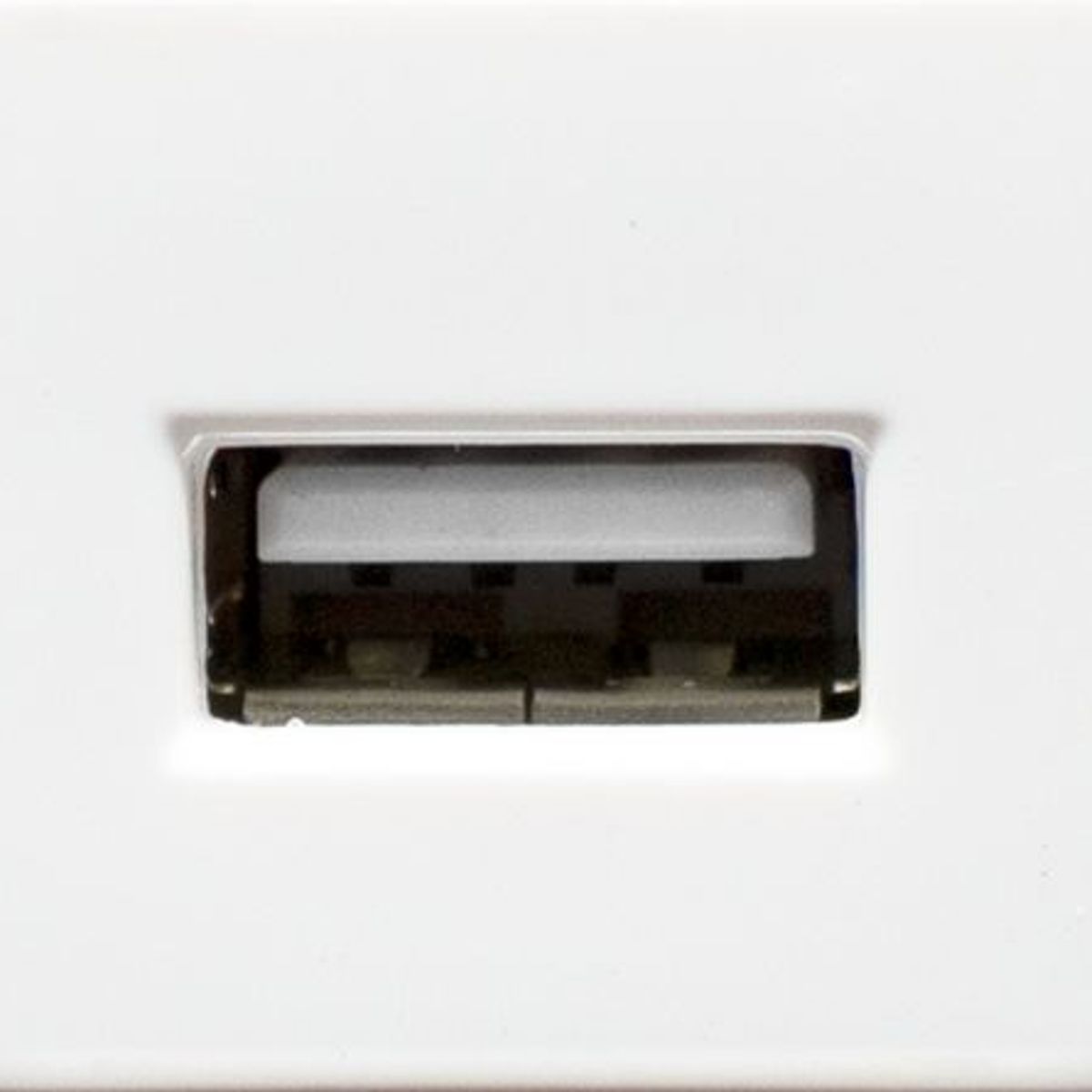 Módulo Carregador Usb 2A Halux Deluxe Branca Bivolt, marca Halux Deluxe - Foto Principal