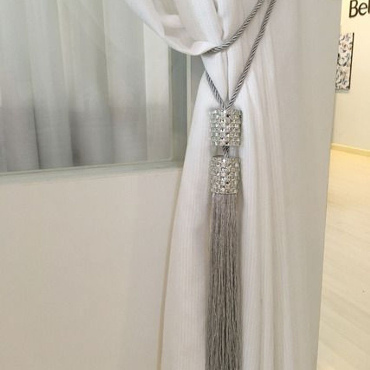 Abraçadeira Infinity Cilindro Duplo com Franjas Prata, marca Bella Arte - Foto Principal