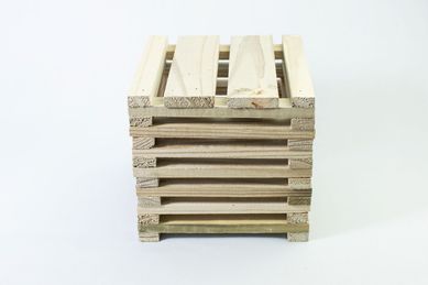 Cachepot em Madeira para Jardim Vertical 18X18X12