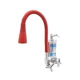 Torneira para Cozinha com Acionamento 1/4 Volta Tubo Flexível e 2 Jatos de Dispersão Filtro Parede
