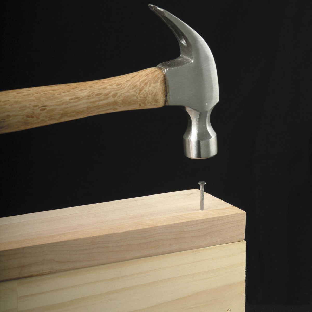 INCHALAM - Clavo cte 5 x 6 caja 25kg