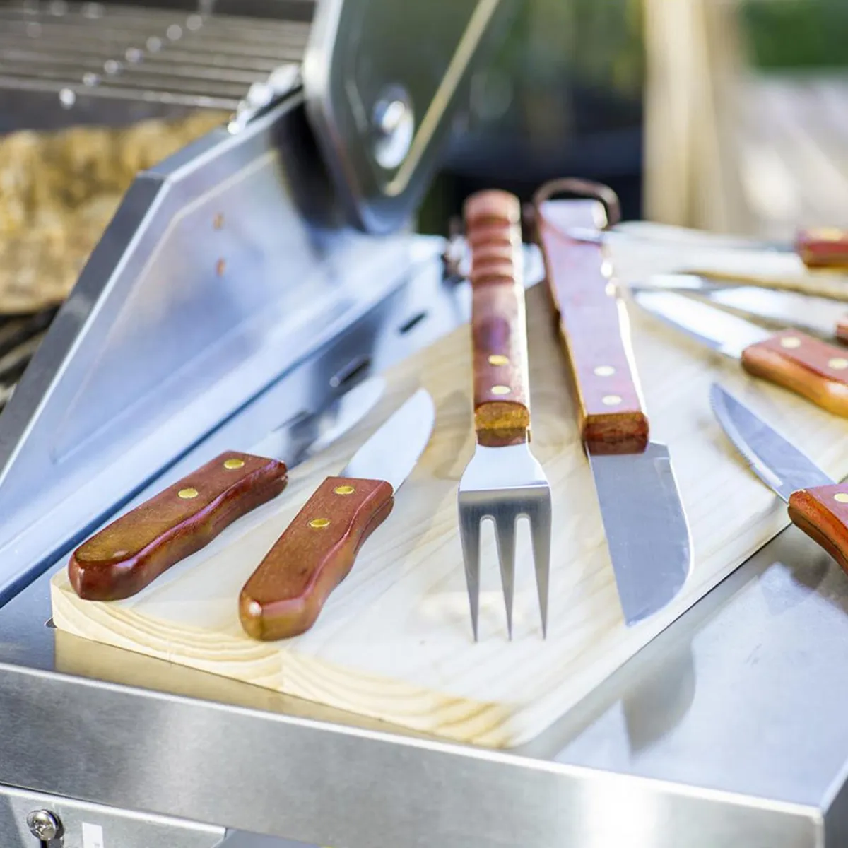 MR BEEF - Kit de herramientas para asado 8 piezas con tabla