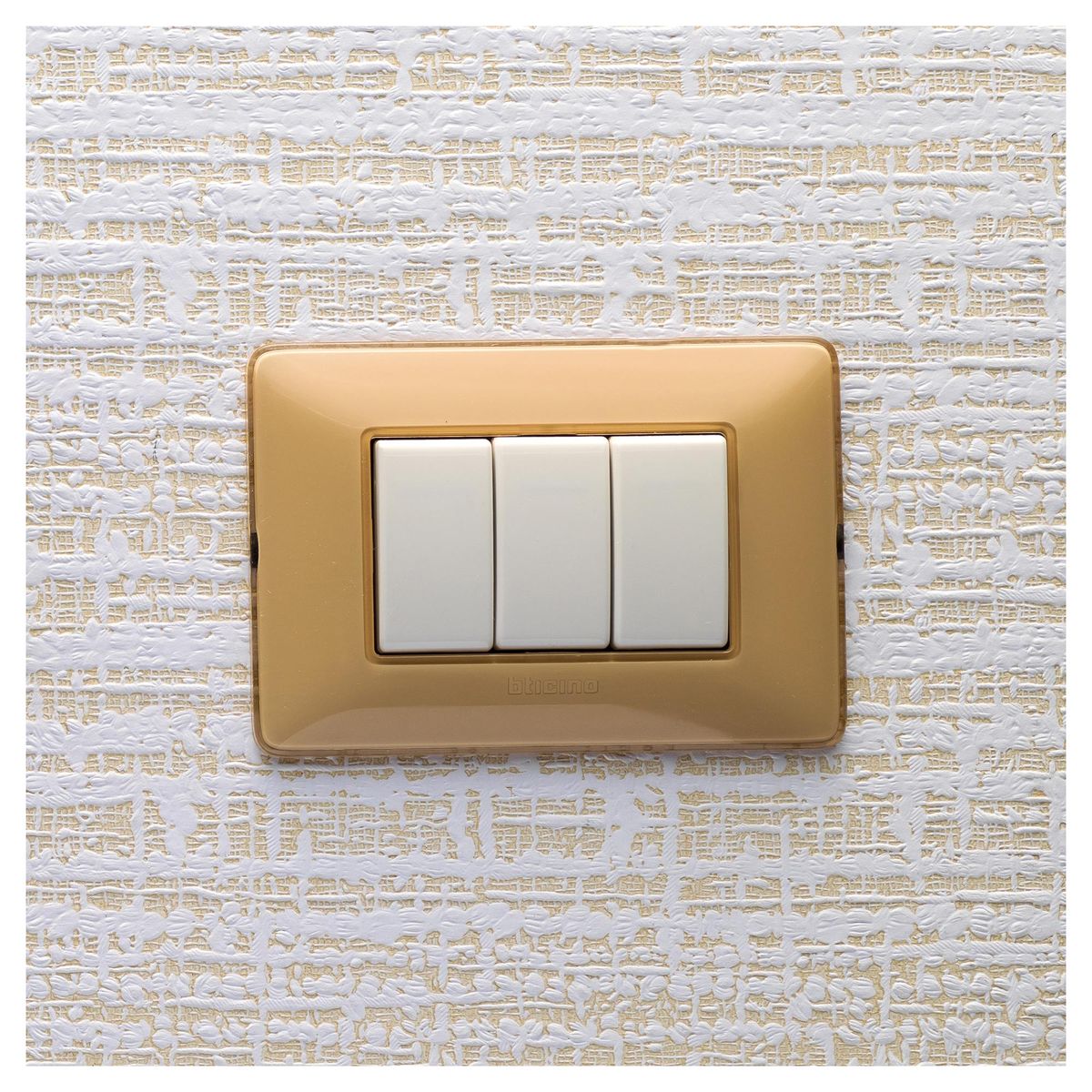 BTICINO - Placa 3 módulos con soporte Marfil