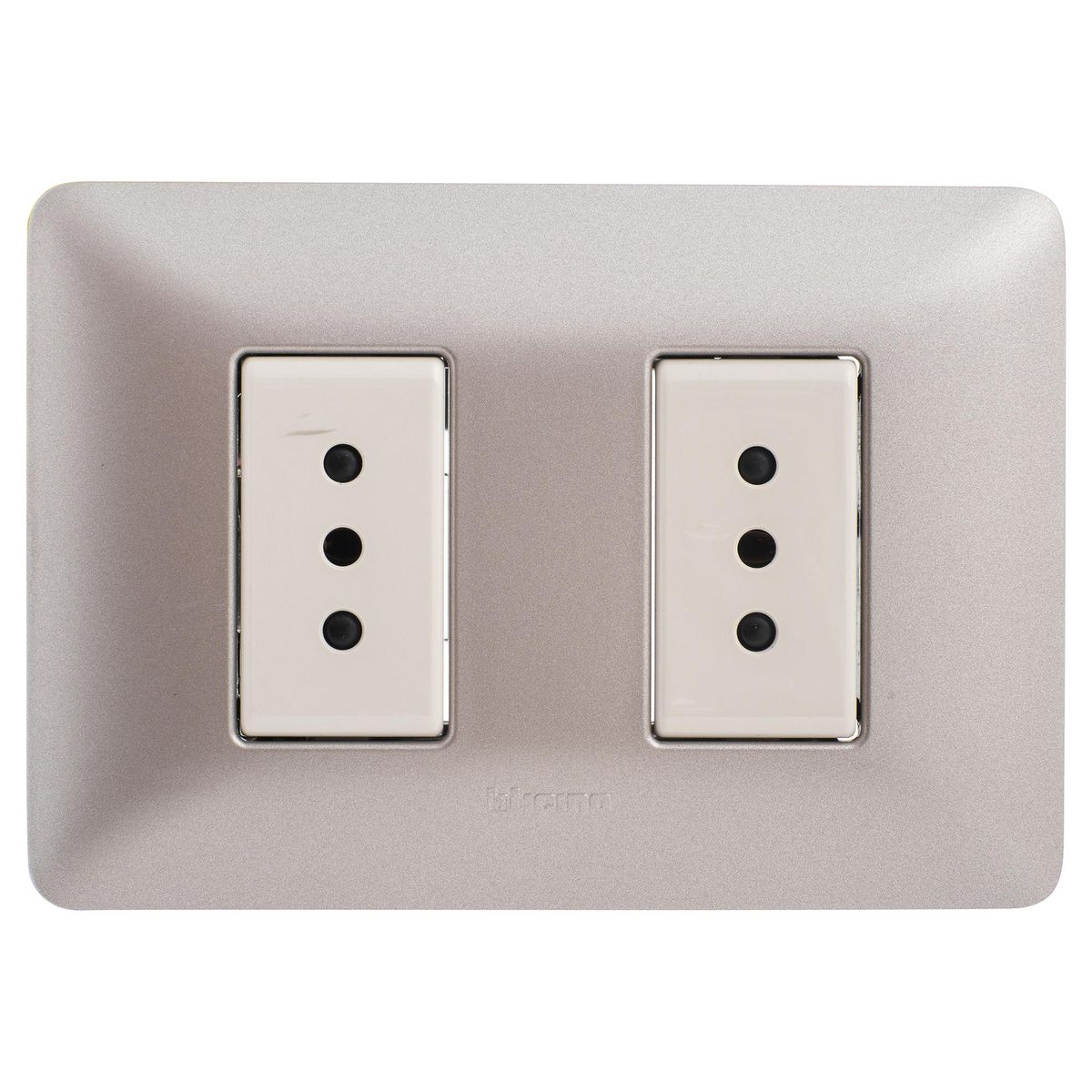 BTICINO - Tomacorriente Doble Armado 10A Titanio Claro