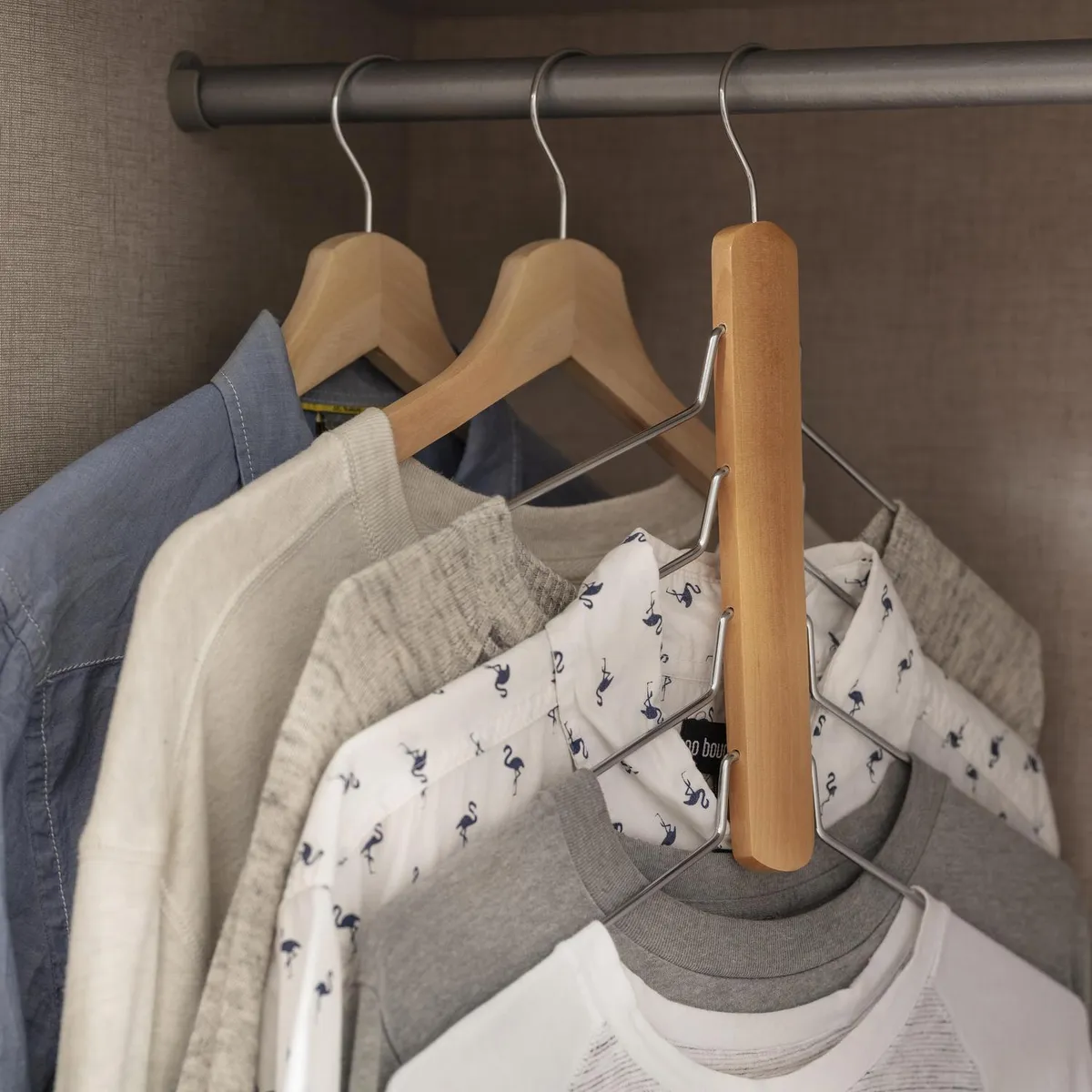 JUST HOME COLLECTION - Colgador para ahorro de espacio madera natural