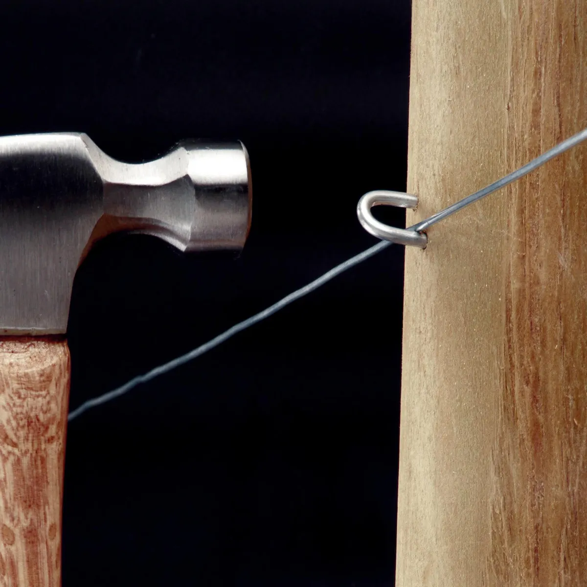 INCHALAM - Grapa galvanizada 1 1/4" 1 kg