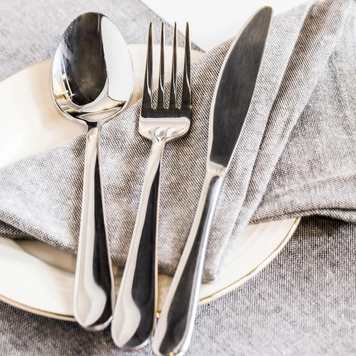 JUST HOME COLLECTION - Juego de cubiertos