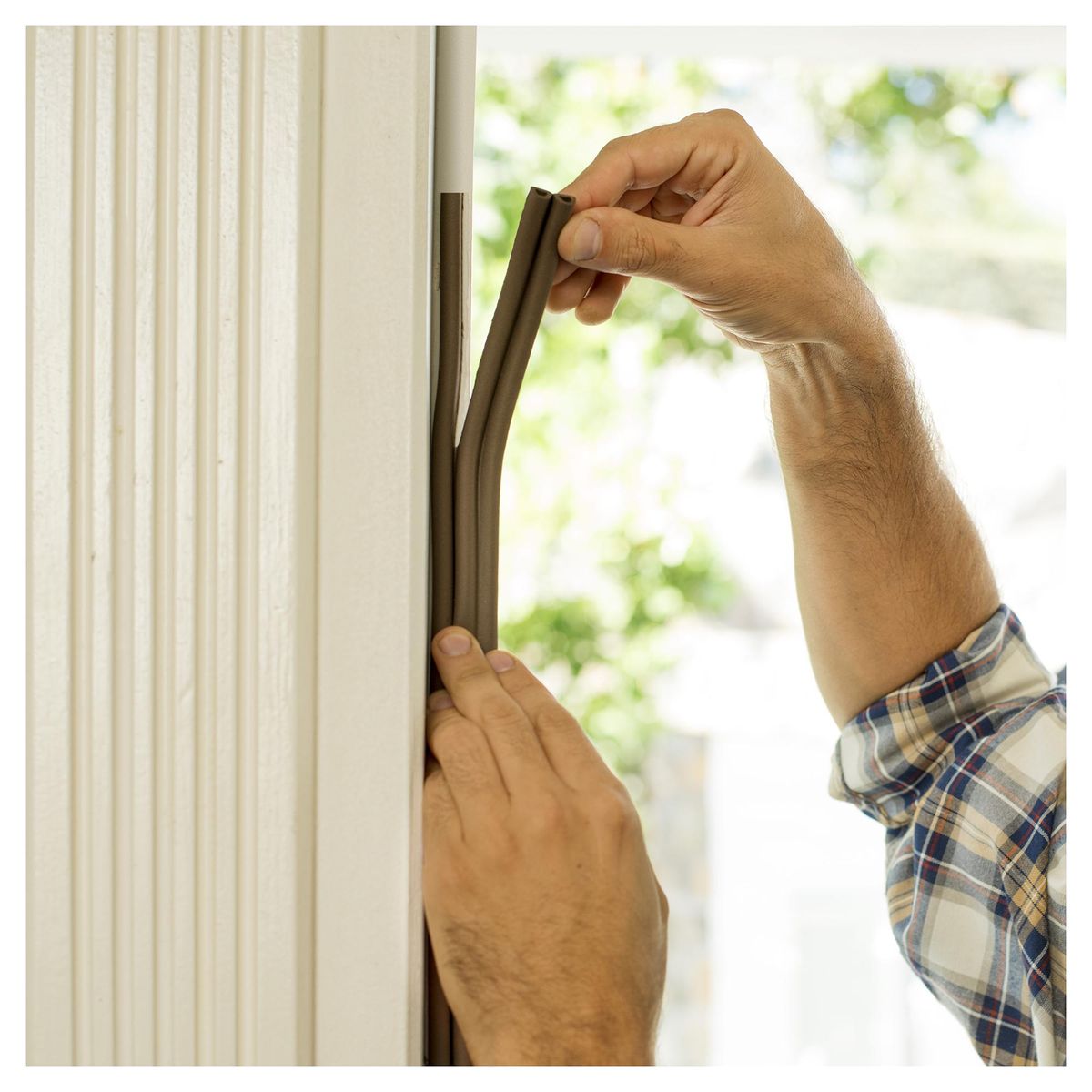 TESA - Tesamoll Perfil D aislante marcos puertas y ventanas abatibles