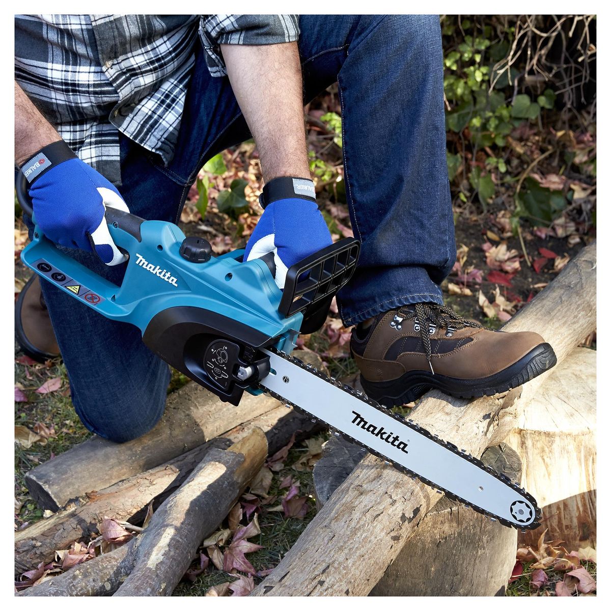 MAKITA - Electrosierra 16" 1800 W