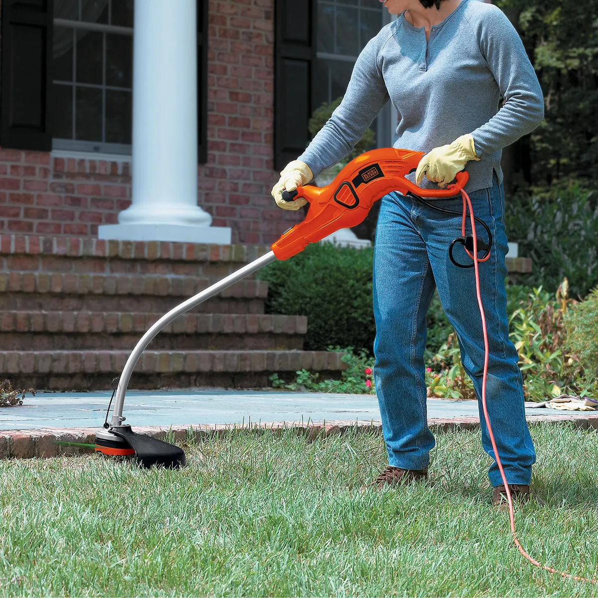 BLACK+DECKER - Orilladora eléctrica 900 W.