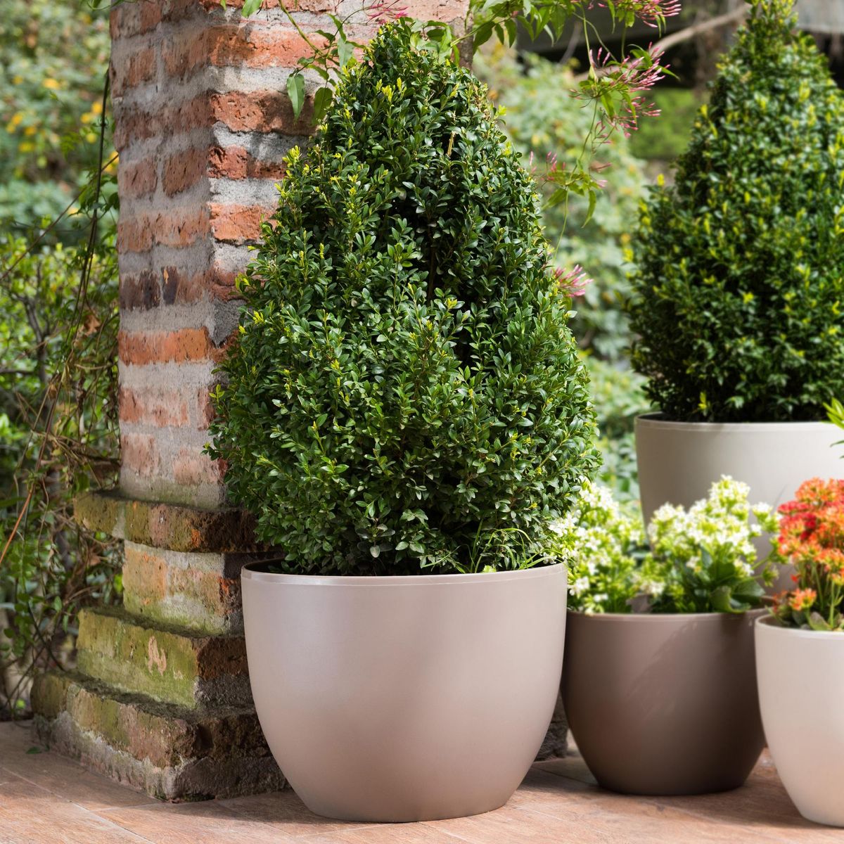 JUST HOME COLLECTION - Macetero de plástico 30 cm plata