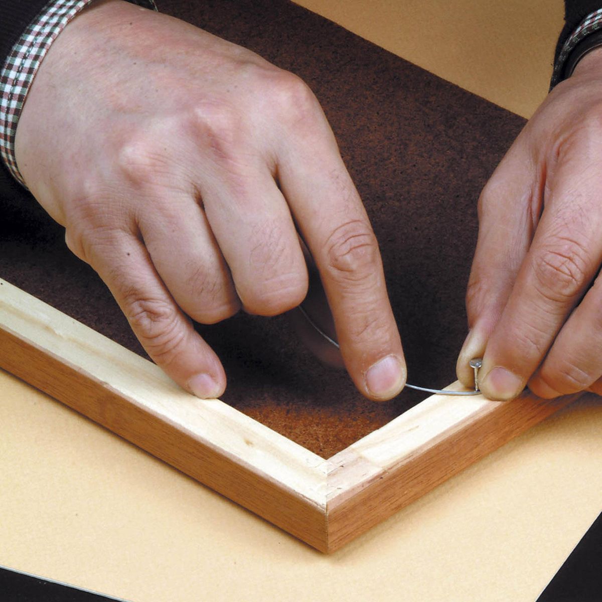 INCHALAM - Alambre Acero Corriente #14/1 Kg 2.1 mm 36.4 m Gris