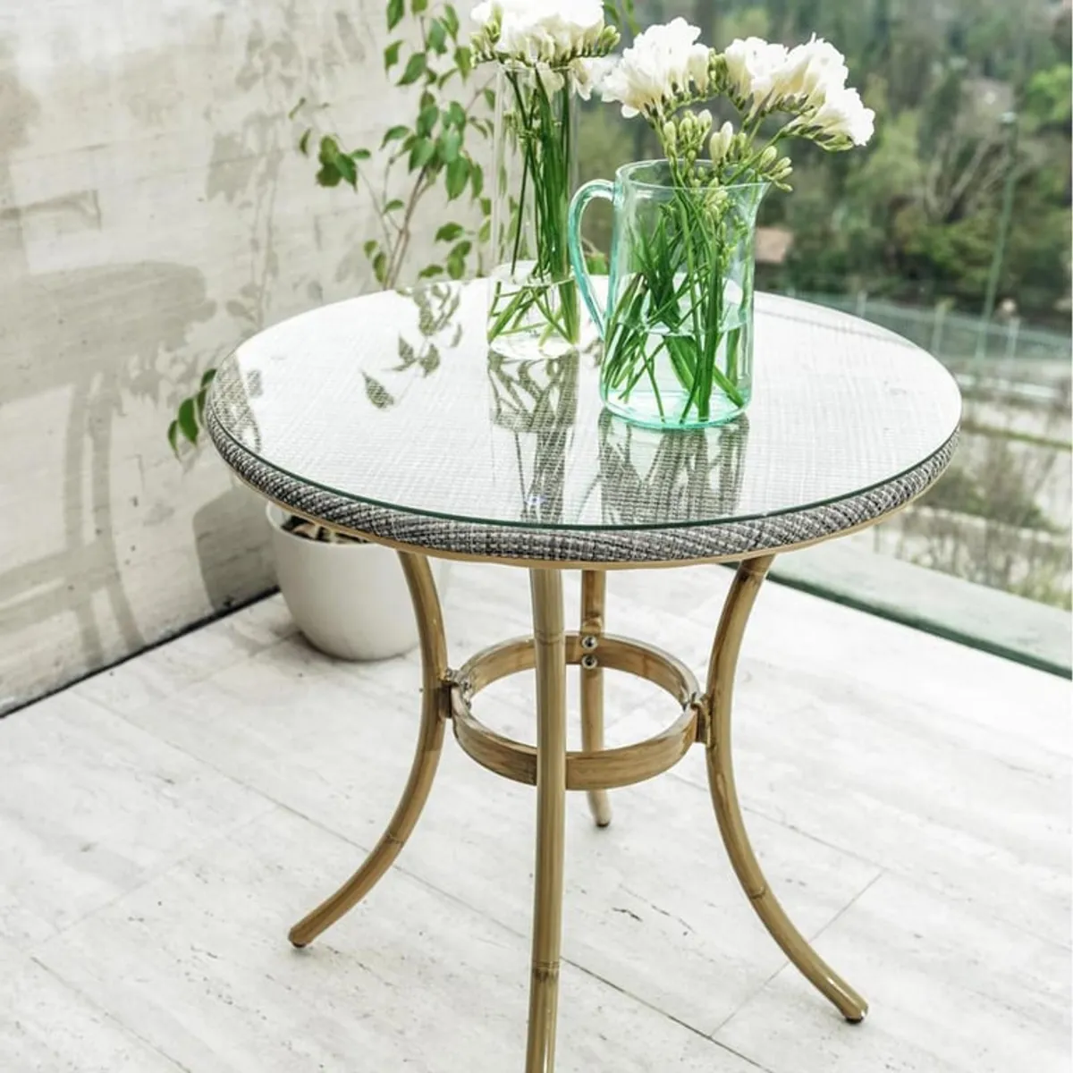 JUST HOME COLLECTION - Mesa Look Bambú Redonda Aluminio 70x74x70 cm Café/Gris