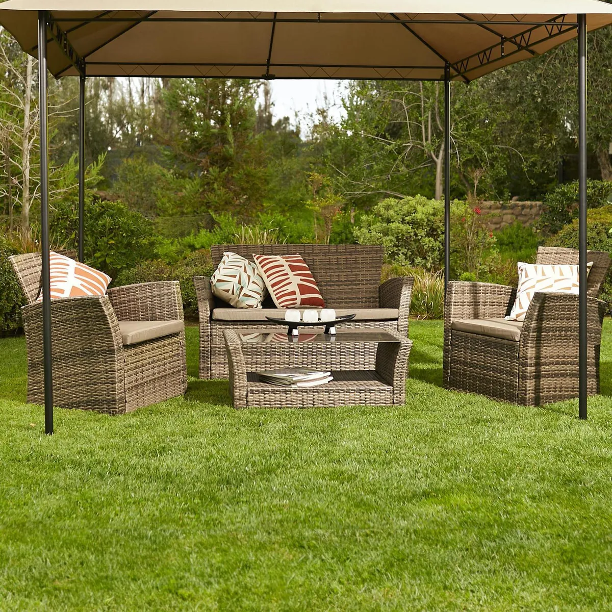 JUST HOME COLLECTION - Juego de Terraza Living Palermo 4 Personas Café