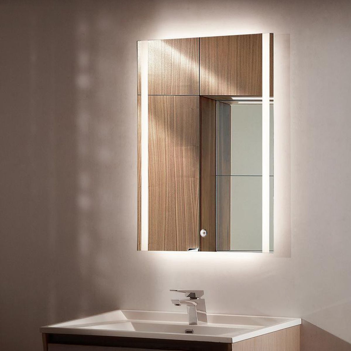 Espejo Berlin con luz reloj y desemp 60X80 cm, marca SENSI DACQUA - Foto Principal