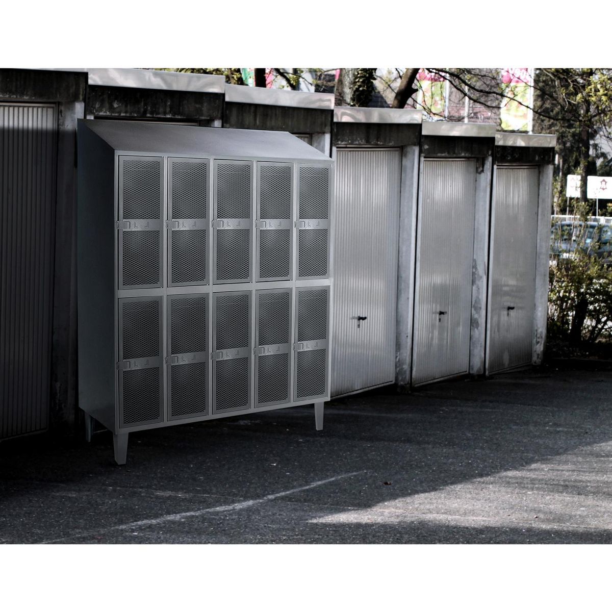 MOVILOCKERS - Locker Puerta Malla y Techo Inclinado 5 Cuerpos 10 Puerta(s) 137x190x50 cm Gris