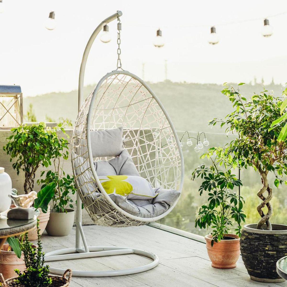 JUST HOME COLLECTION - Silla colgante de terraza ratán pe blanca