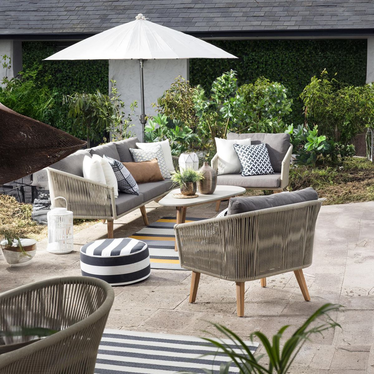 JUST HOME COLLECTION - Quitasol Metal 3x2.45 metros Natural