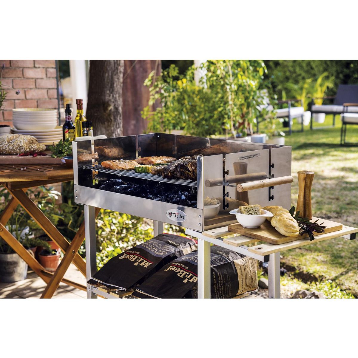 ALBIN TROTTER - Parrilla a Carbón con Ruedas Metal