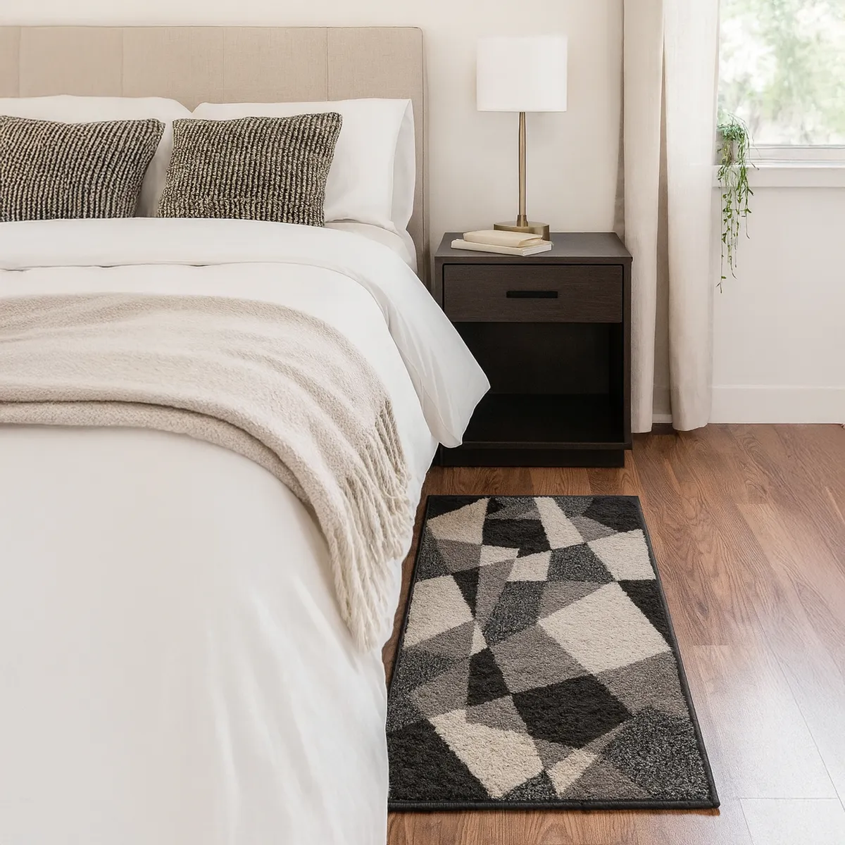 JUST HOME COLLECTION - Bajada de Cama Lotto Blocks 67x120 cm Polipropileno Gris