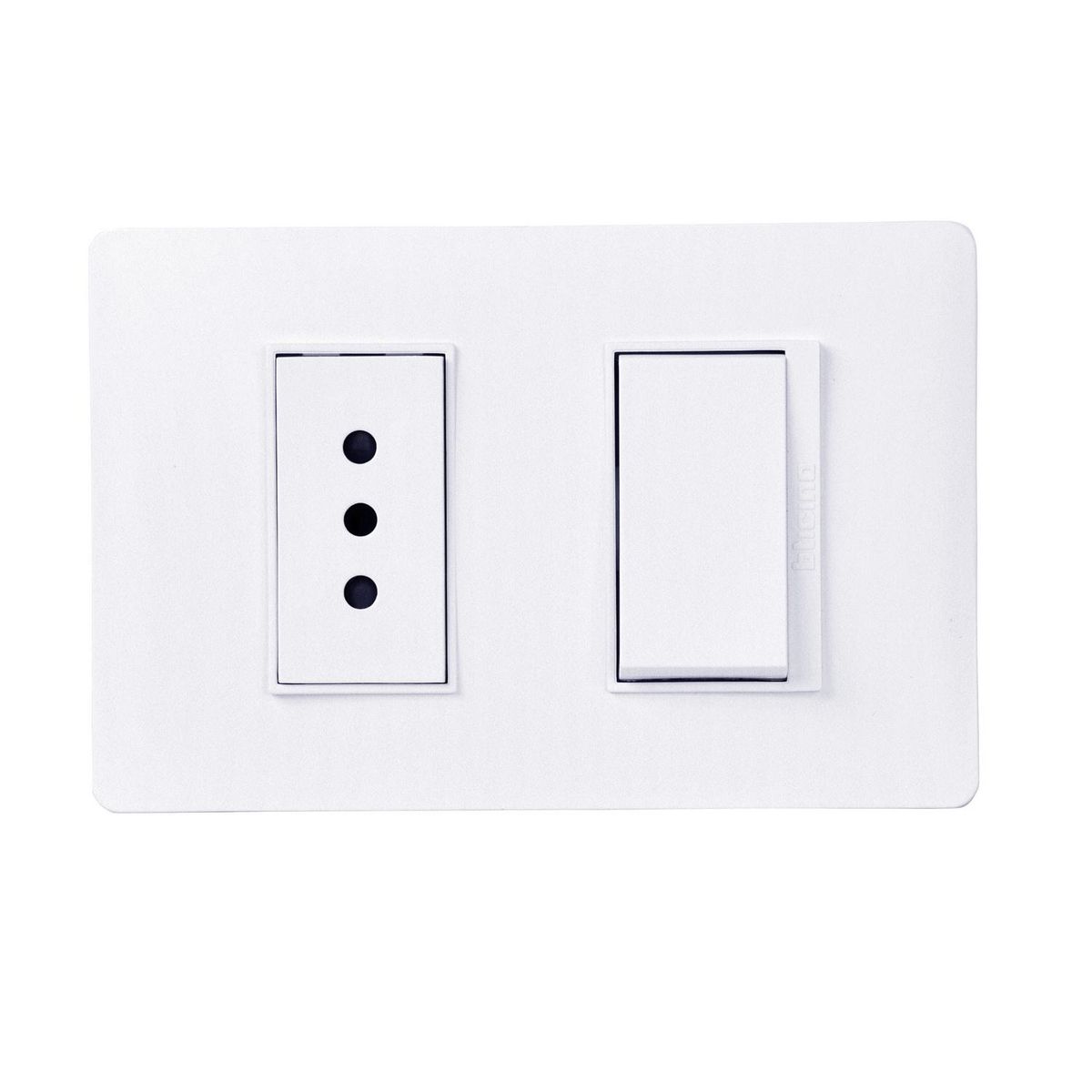 BTICINO - Enchufe + Interruptor 10 A Blanco