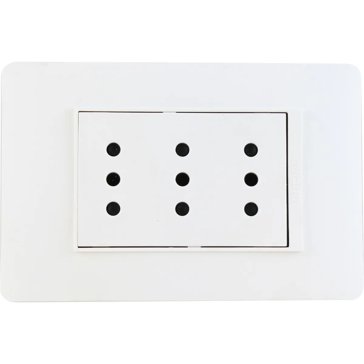 BTICINO - Tomacorriente Triple 10 A Blanco