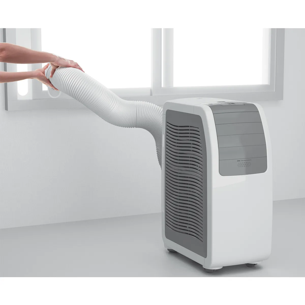 ELECTROLUX - Aire Acondicionado Portátil 12000 BTU EAP12B5TSCRW