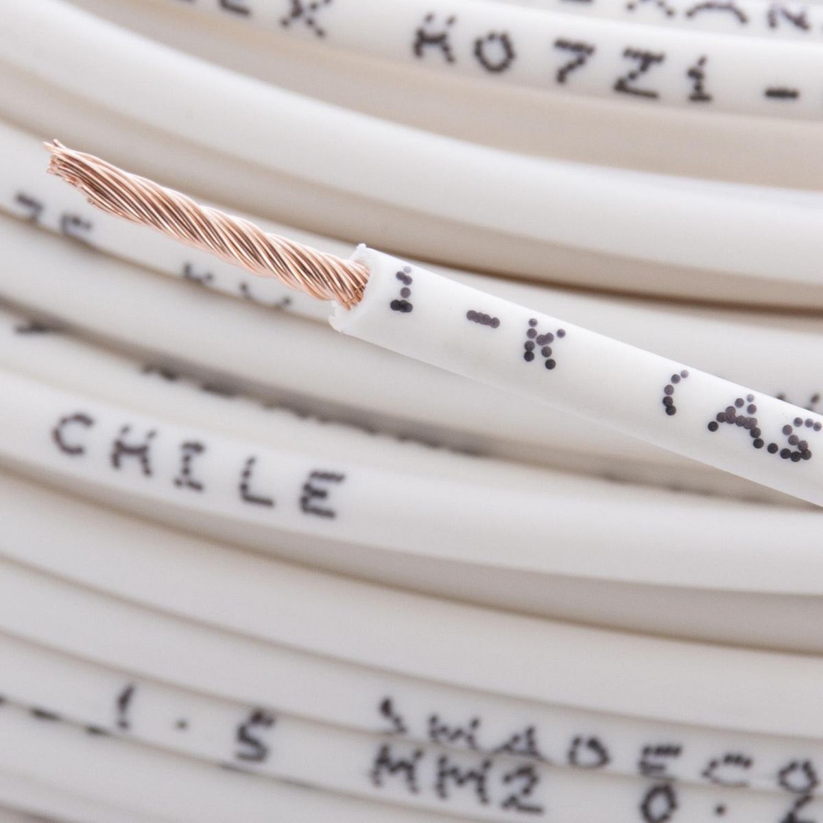 MADECO - Cable Libre de Halógenos H07Z1-K 1x1,5 mm2 Blanco 25 metro(s) 