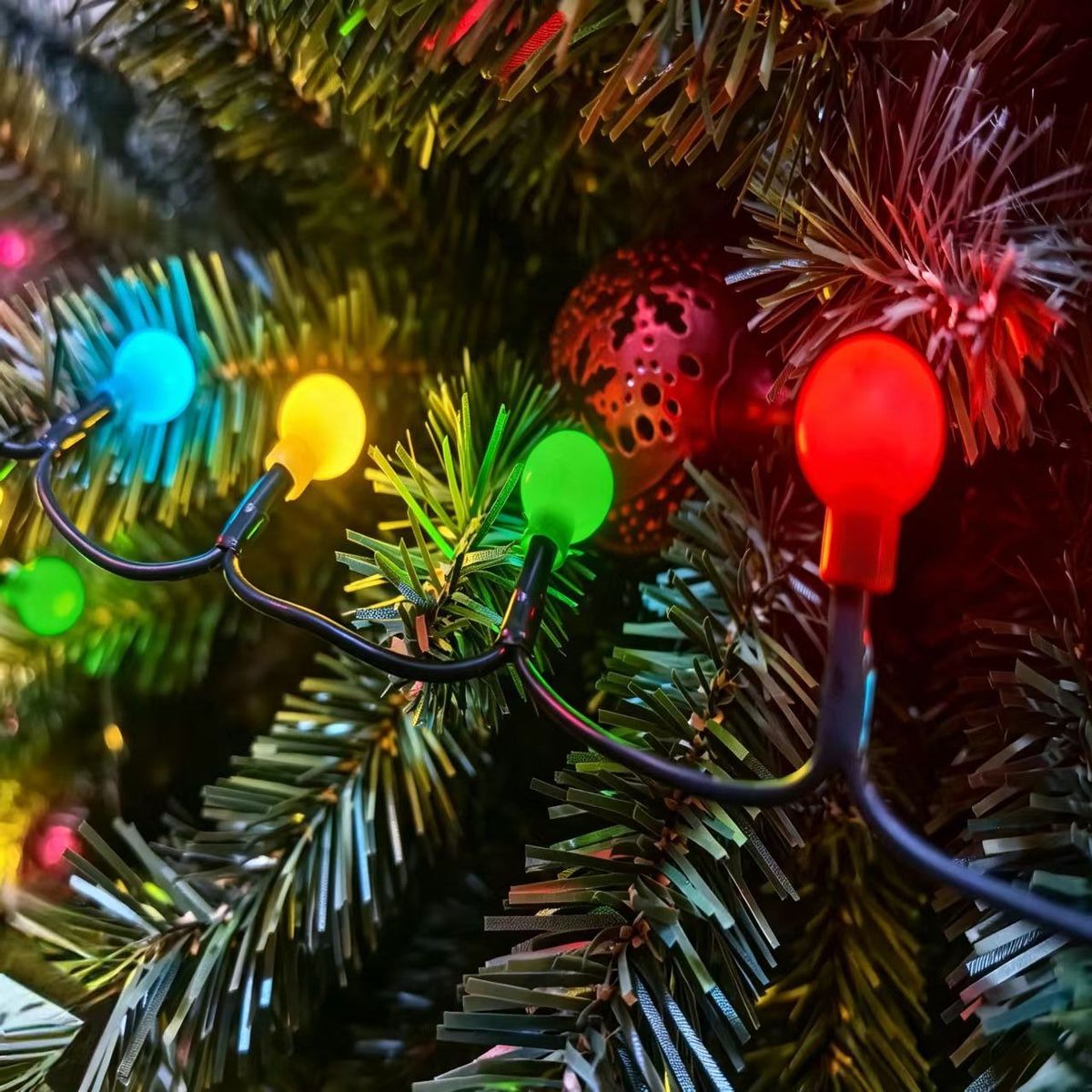 100 luces led con globo multicolor, marca DEAR SANTA - Foto 2