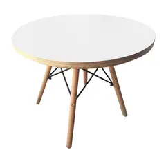 DE PIES A CABEZA - Mesa eames niños replica blanca