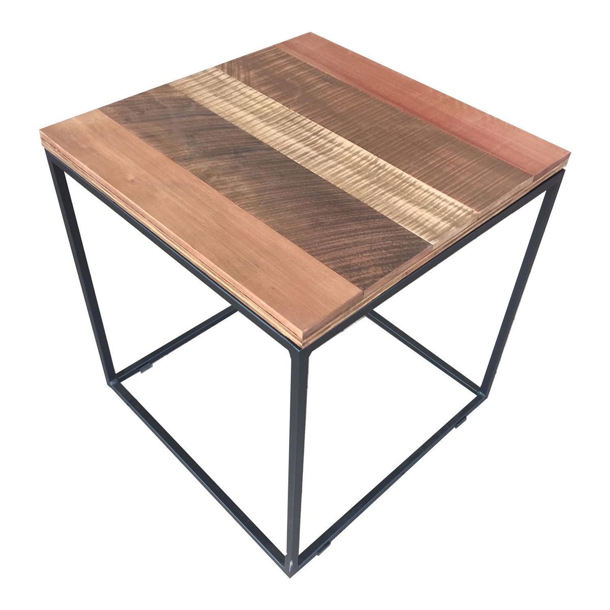 DE PIES A CABEZA - Mesa cubo 50x50 cm negra con madera nativo