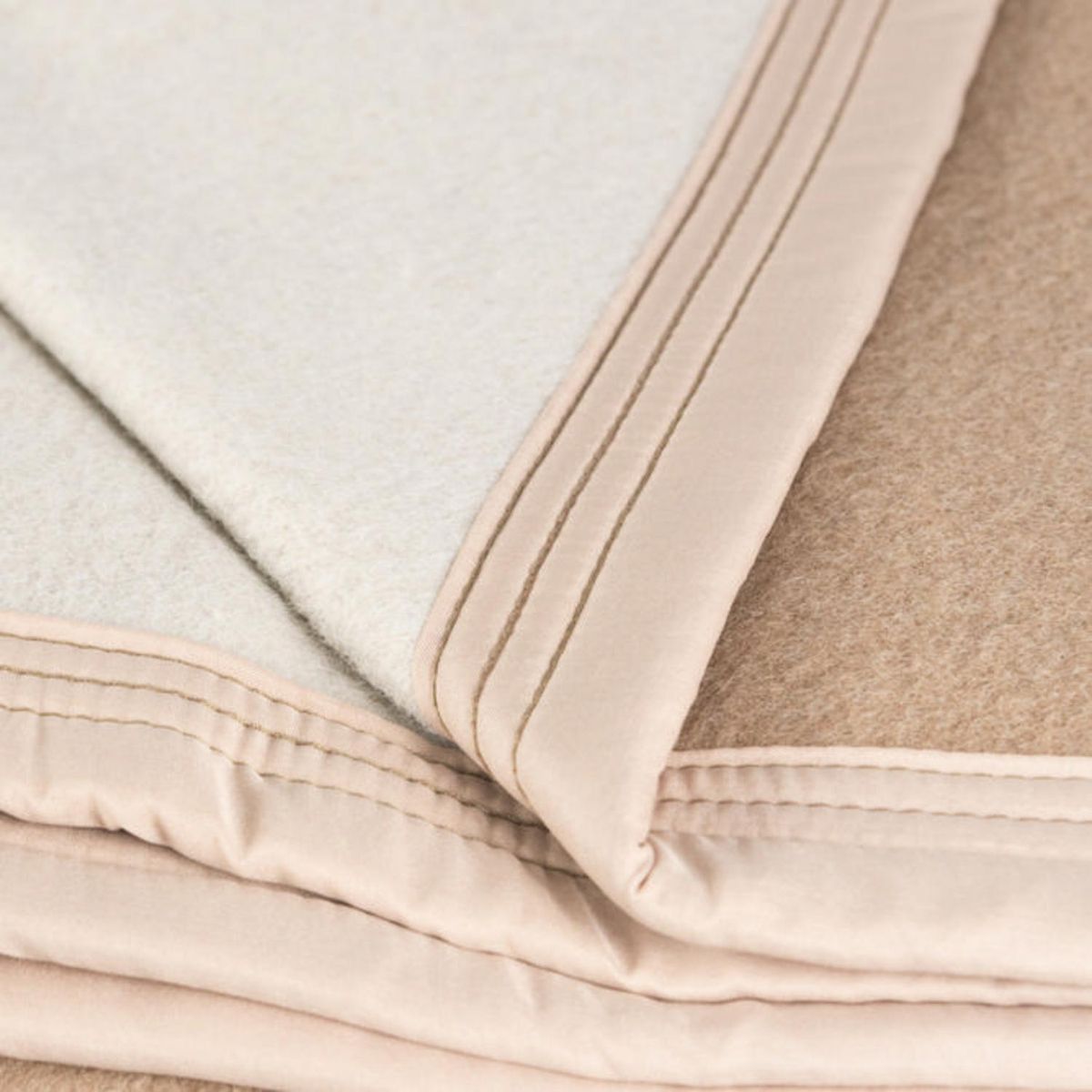 EL CASTILLO - Frazada Suprema 1 plaza Beige