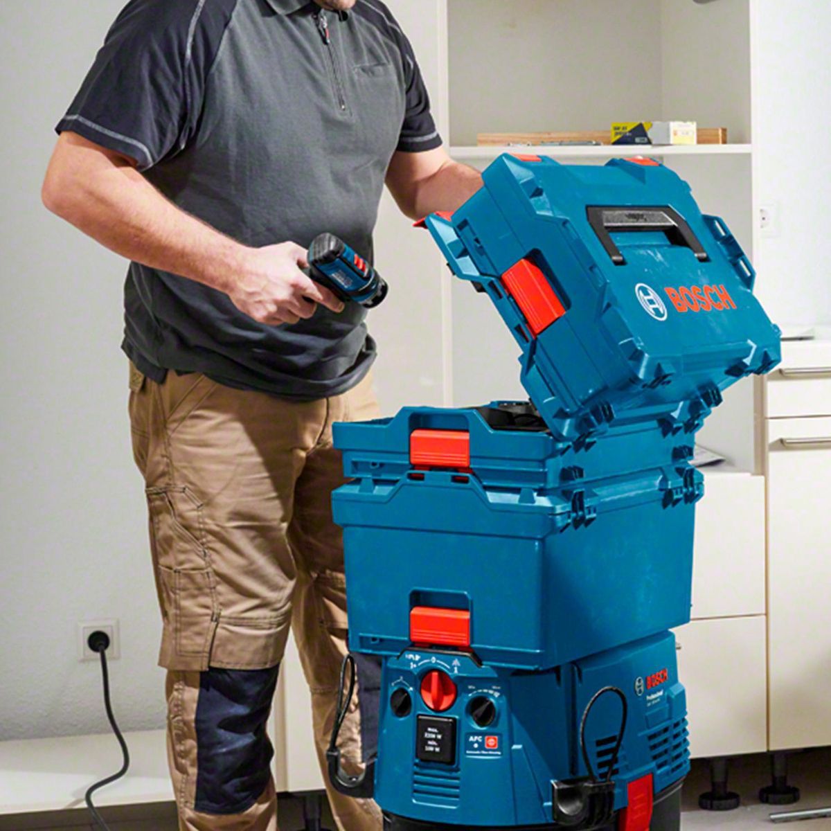 BOSCH - Caja de herramientas 44x11x36